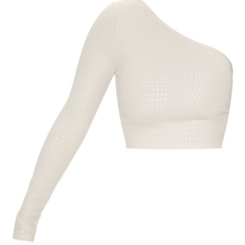Pretty little thing one shoulder crop top